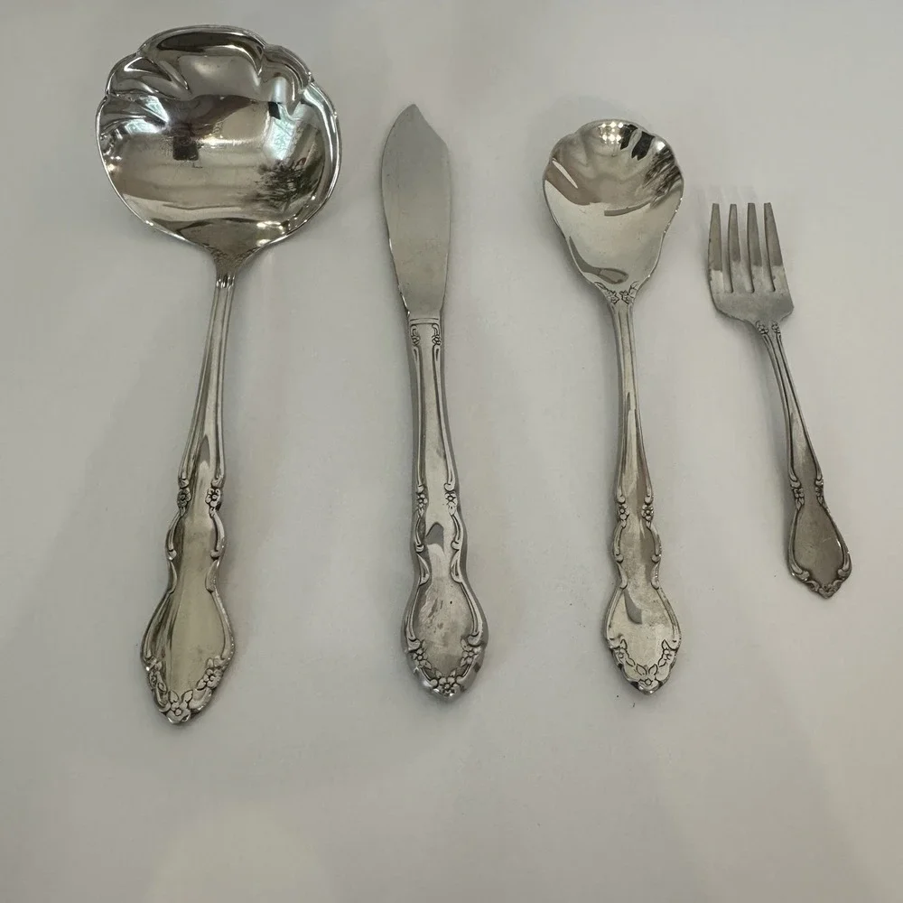 Oneida Stainless Steel Flatware Shell Spoon Butter Knife Soup Spoon Lemon Fork